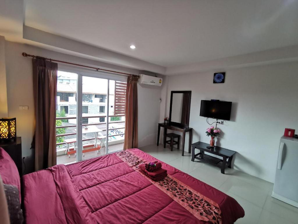 Tontalay Hotel Bang Saen Ngoại thất bức ảnh