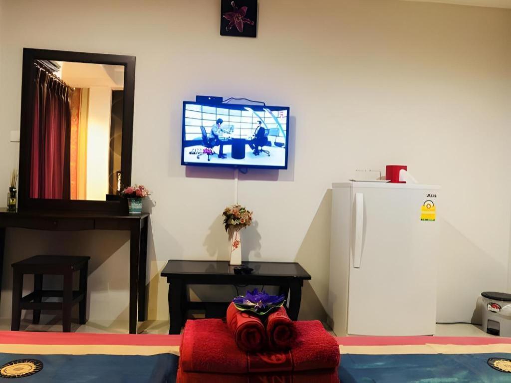 Tontalay Hotel Bang Saen Ngoại thất bức ảnh