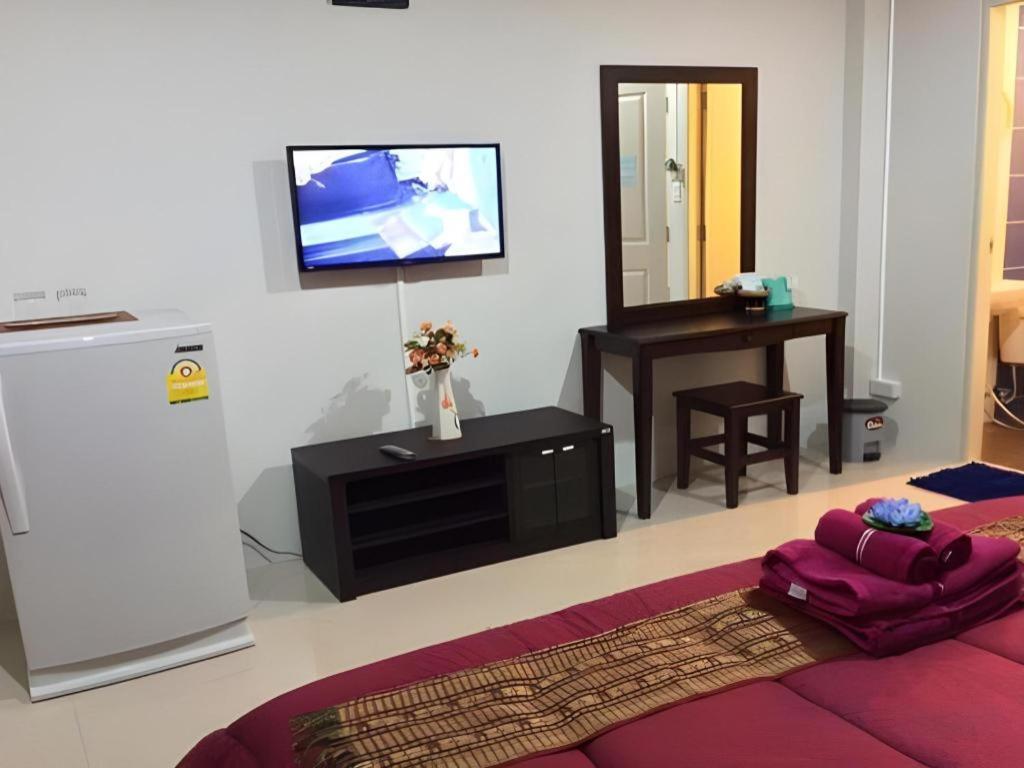 Tontalay Hotel Bang Saen Ngoại thất bức ảnh