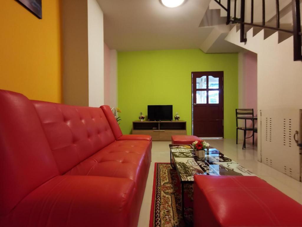 Tontalay Hotel Bang Saen Ngoại thất bức ảnh