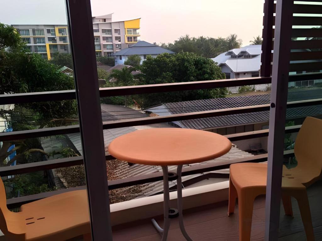 Tontalay Hotel Bang Saen Ngoại thất bức ảnh