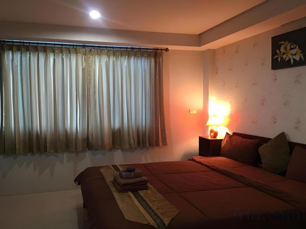 Tontalay Hotel Bang Saen Ngoại thất bức ảnh