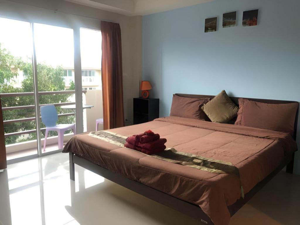 Tontalay Hotel Bang Saen Ngoại thất bức ảnh