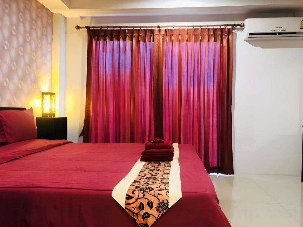 Tontalay Hotel Bang Saen Ngoại thất bức ảnh