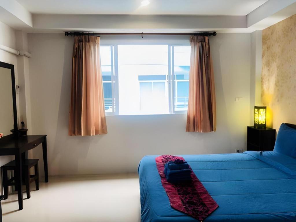 Tontalay Hotel Bang Saen Ngoại thất bức ảnh
