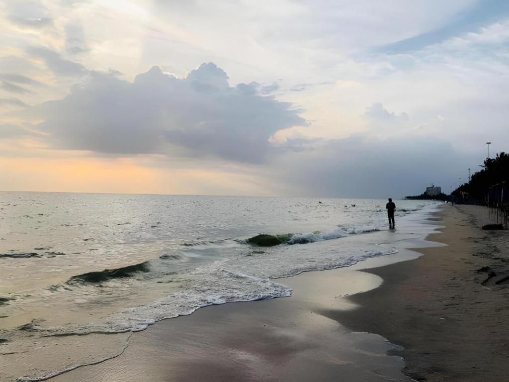 Tontalay Hotel Bang Saen Ngoại thất bức ảnh