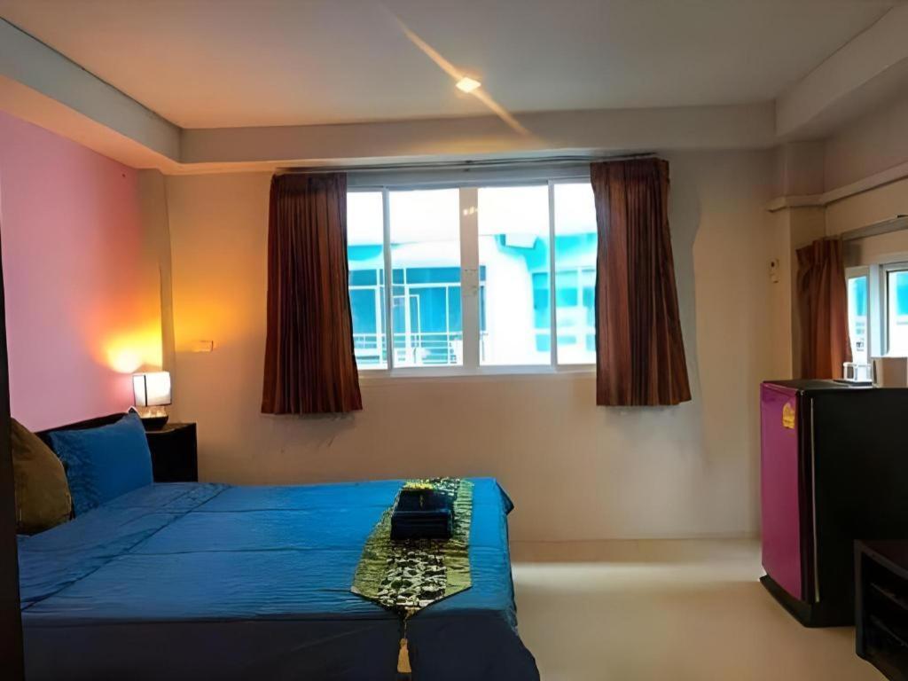 Tontalay Hotel Bang Saen Ngoại thất bức ảnh